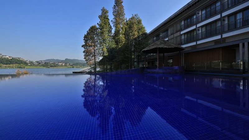 户外探险夏令营：揭秘城市白领与家庭用户的差异化需求